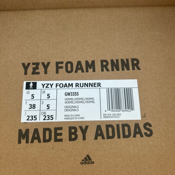 Yeezy Foam Runner Vermillion Slip-On Shoes (size 5) - Picture 16 of 16